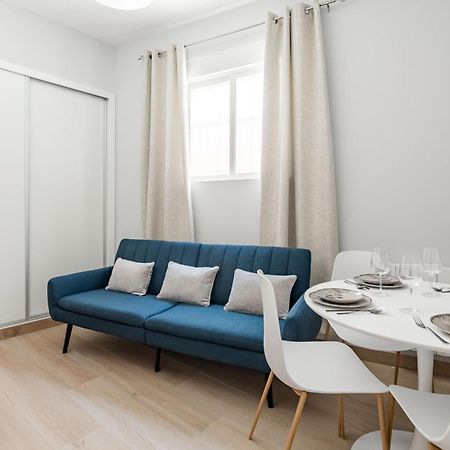 Charming Villa De Vallecas Madrid Exterior photo
